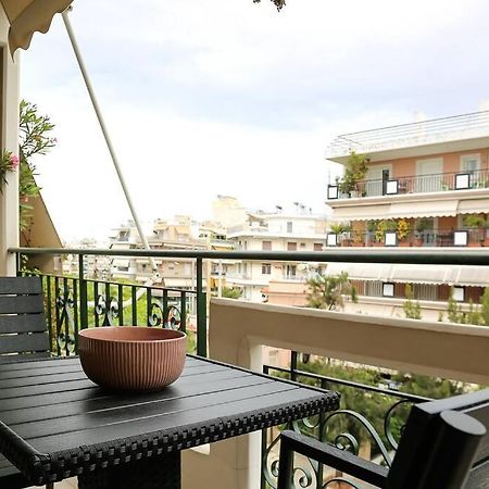 Charming Apartment Near Center Athena Bagian luar foto